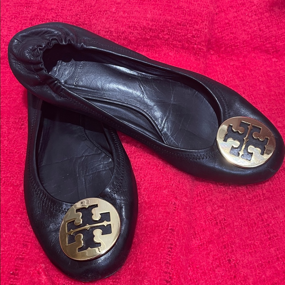 Tory Burch Women size 8 -Black